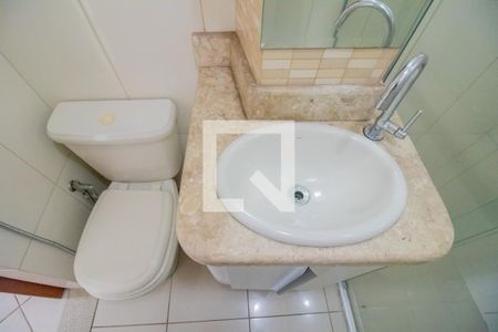 Banheiro da Suíte de apartamento para alugar com 2 quartos, 54m² em Guarujá, Betim