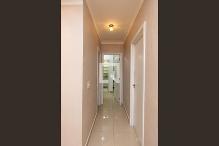 Corredor de apartamento para alugar com 2 quartos, 68m² em Jardim Flor da Montanha, Guarulhos