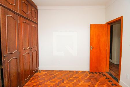 Quarto 01 de casa à venda com 5 quartos, 349m² em Floresta, Belo Horizonte