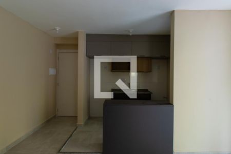 Sala de apartamento para alugar com 2 quartos, 67m² em Jardim Pioneira, Cotia