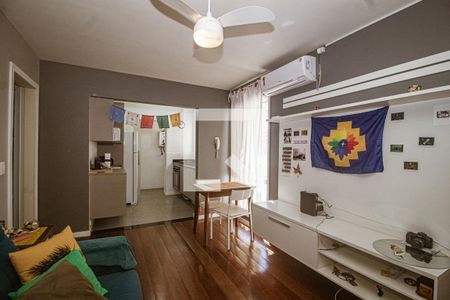 Sala de apartamento para alugar com 2 quartos, 70m² em Santana, Porto Alegre