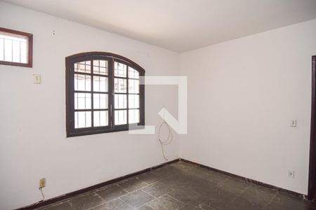 Quarto 2 de casa à venda com 3 quartos, 200m² em Serra Grande, Niterói