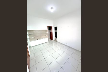 Sala de casa à venda com 3 quartos, 130m² em Irajá, Rio de Janeiro