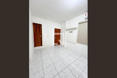 Sala de casa à venda com 3 quartos, 130m² em Irajá, Rio de Janeiro