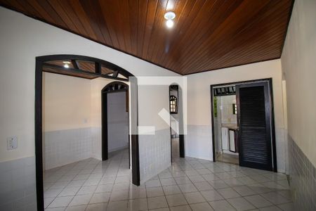 Sala de casa de condomínio à venda com 2 quartos, 100m² em Recreio dos Bandeirantes, Rio de Janeiro