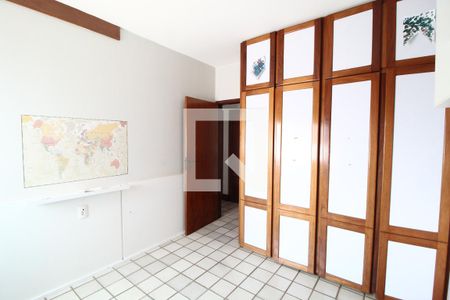 Quarto 1 de apartamento para alugar com 4 quartos, 274m² em Martins, Uberlândia