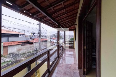 Varanda da sala 2 de casa para alugar com 4 quartos, 240m² em Céu Azul, Belo Horizonte