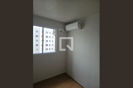 Quarto 2 de apartamento para alugar com 2 quartos, 47m² em Chácara São Pedro, Aparecida de Goiânia