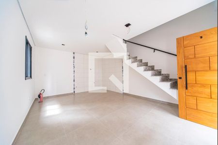 Sala de casa de condomínio à venda com 2 quartos, 103m² em Vila Pires, Santo André