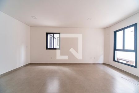 Sala de casa de condomínio à venda com 2 quartos, 89m² em Vila Pires, Santo André