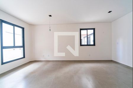 Sala de casa de condomínio à venda com 2 quartos, 89m² em Vila Pires, Santo André