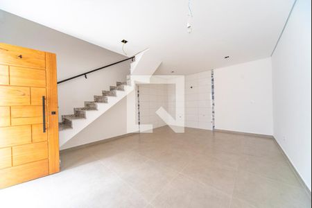 Sala de casa de condomínio à venda com 2 quartos, 89m² em Vila Pires, Santo André