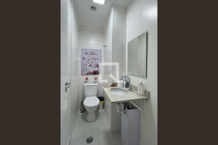 Lavabo de apartamento à venda com 2 quartos, 70m² em Jardim Tupanci, Barueri