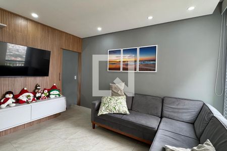 Sala de apartamento à venda com 2 quartos, 70m² em Jardim Tupanci, Barueri