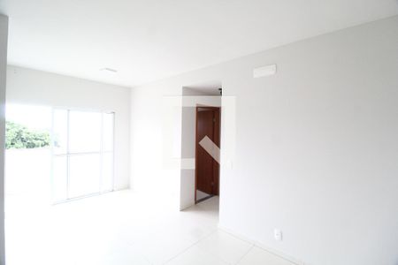 sala de apartamento para alugar com 2 quartos, 57m² em Jardim Holanda, Uberlândia