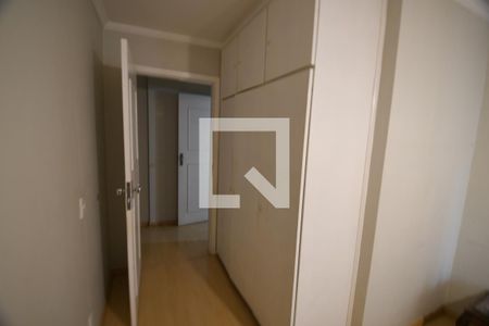 Quarto 1 - Armários de apartamento à venda com 2 quartos, 82m² em Centro, Campinas