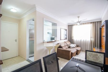 Sala de apartamento para alugar com 2 quartos, 52m² em Jardim Roberto, Osasco