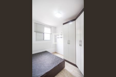 Quarto 1 de apartamento para alugar com 2 quartos, 52m² em Jardim Roberto, Osasco