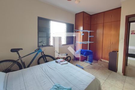 Quarto Suíte de casa à venda com 4 quartos, 252m² em Vila Lemos, Campinas