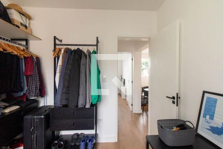 Quarto 1 de apartamento para alugar com 2 quartos, 42m² em Água Verde, Curitiba