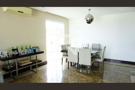 Sala de apartamento à venda com 3 quartos, 100m² em Tanque, Rio de Janeiro