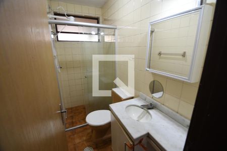 Banheiro de apartamento à venda com 1 quarto, 54m² em Centro, Campinas