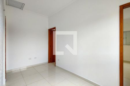 Sala de casa de condomínio para alugar com 2 quartos, 48m² em Nova Mirim, Praia Grande