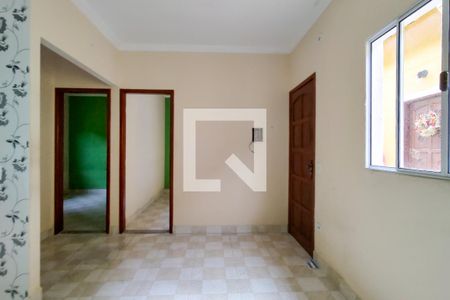 Sala de casa de condomínio para alugar com 2 quartos, 60m² em Nova Mirim, Praia Grande