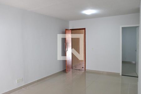 Sala de casa de condomínio para alugar com 3 quartos, 60m² em Jardim Bela Vista, Goiânia