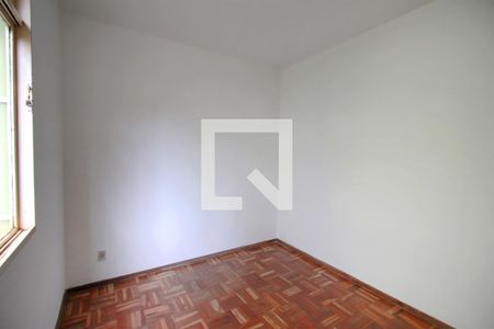 Quarto 2 de apartamento para alugar com 2 quartos, 56m² em Santa Efigênia, Belo Horizonte