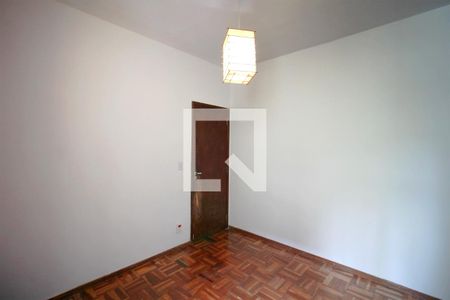 Quarto 1 de apartamento para alugar com 2 quartos, 56m² em Santa Efigênia, Belo Horizonte