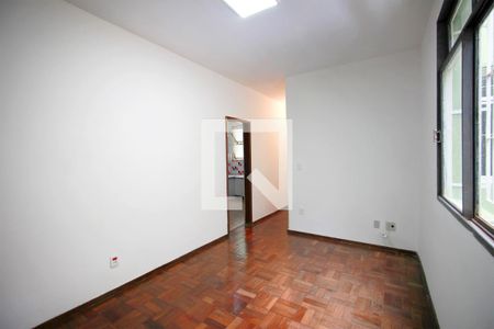 Sala de apartamento para alugar com 2 quartos, 56m² em Santa Efigênia, Belo Horizonte