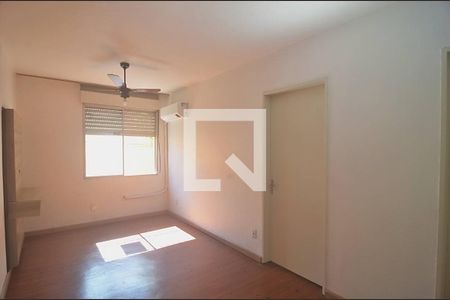 Sala de apartamento para alugar com 1 quarto, 38m² em Centro, Canoas