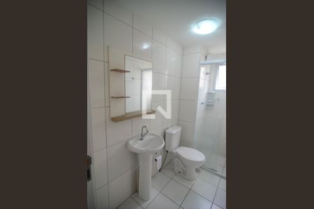 Banheiro de apartamento para alugar com 1 quarto, 48m² em Mato Grande, Canoas