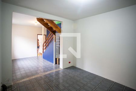 Sala de TV de casa à venda com 2 quartos, 141m² em Taboão, Diadema