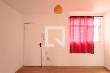 Sala de apartamento à venda com 2 quartos, 45m² em Heliópolis, Belo Horizonte