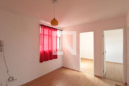 Sala de apartamento à venda com 2 quartos, 45m² em Heliópolis, Belo Horizonte