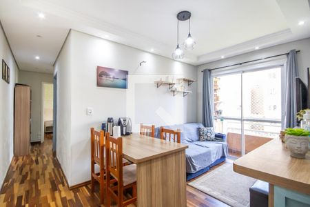 Sala de apartamento para alugar com 2 quartos, 49m² em Quitaúna, Osasco