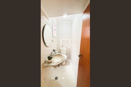 Lavabo de casa à venda com 3 quartos, 127m² em Vila Scarpelli, Santo André