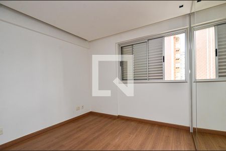 Suite de apartamento para alugar com 2 quartos, 100m² em Funcionários, Belo Horizonte