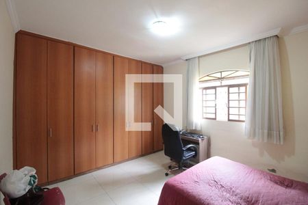 Suite de casa para alugar com 3 quartos, 240m² em Etelvina Carneiro, Belo Horizonte