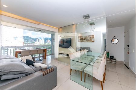 Sala de apartamento para alugar com 2 quartos, 67m² em Estrela Dalva, Belo Horizonte