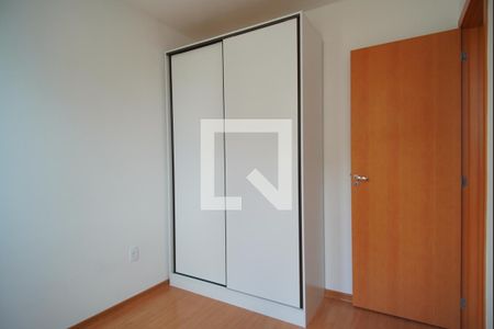 Quarto 1 de apartamento para alugar com 2 quartos, 48m² em Costa E Silva, Porto Alegre