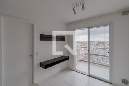 Sala e Cozinha  de apartamento para alugar com 1 quarto, 32m² em Jardim Santa Teresinha, São Paulo