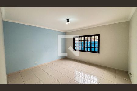 Sala de casa à venda com 2 quartos, 120m² em Santa Terezinha, Santo André