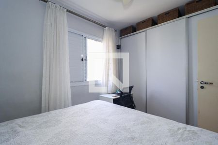 Suíte de apartamento para alugar com 3 quartos, 70m² em Jardim Maria Rosa, Taboão da Serra