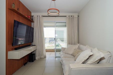 Sala de apartamento para alugar com 3 quartos, 70m² em Jardim Maria Rosa, Taboão da Serra