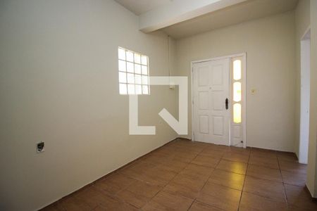 Sala de casa à venda com 3 quartos, 70m² em Vila Nova, Porto Alegre