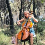 Cello star's unique aromatic experience and concert at Hale Park