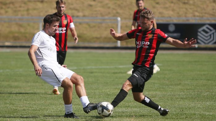 Verbandsliga: Beim FC Holzhausen sorgen zwei Urlauber für die Entscheidung